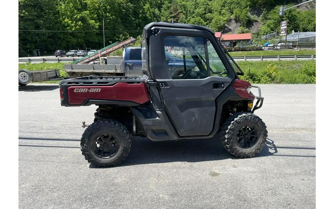 2017 Can-Am Defender XT™ CAB HD10