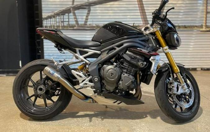 2022 Triumph Speed Triple 1200 RS Sapphire Black