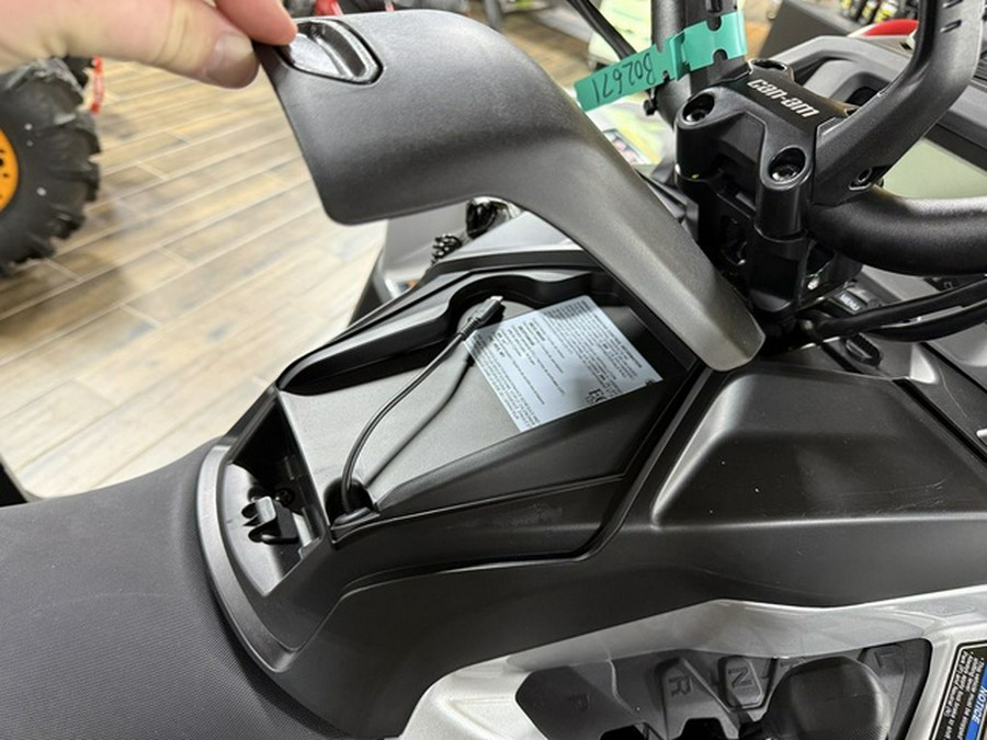 2025 Can-Am Outlander X Mr 1000R Hyper Silver & Legion Red