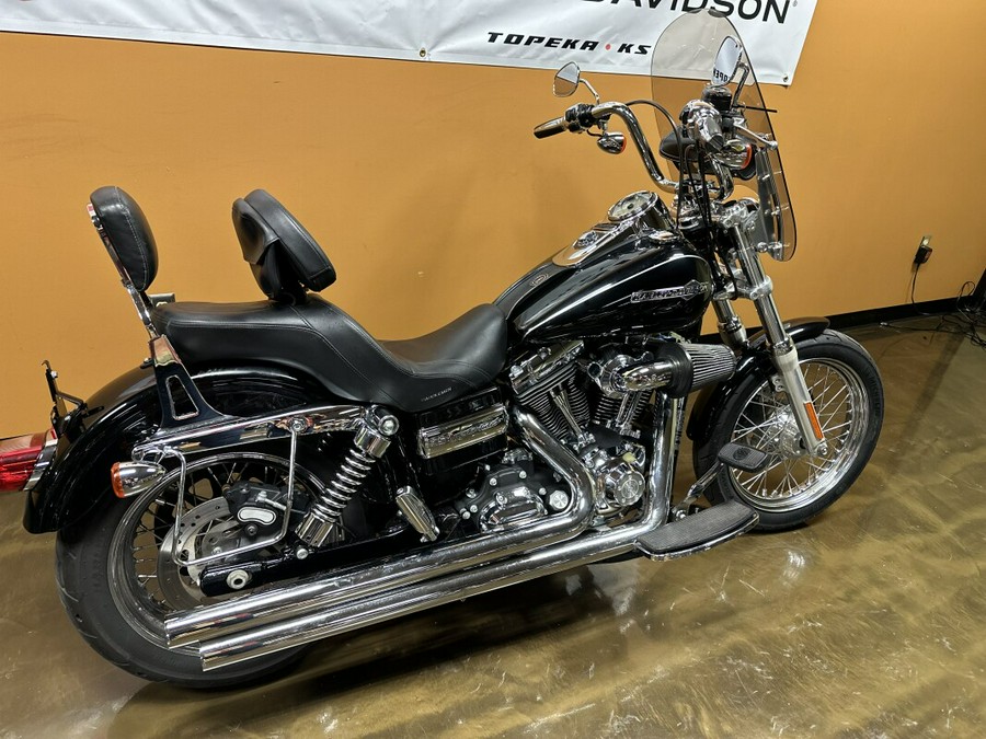 FXDC 2011 Super Glide® Custom