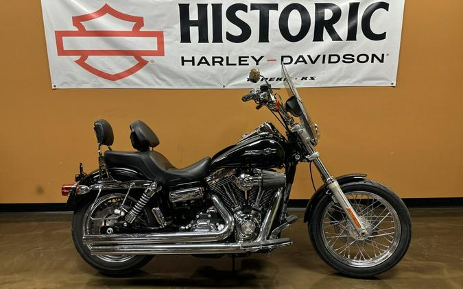 FXDC 2011 Super Glide® Custom