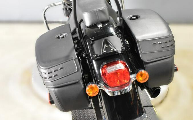 2018 Harley-Davidson Heritage Classic 114