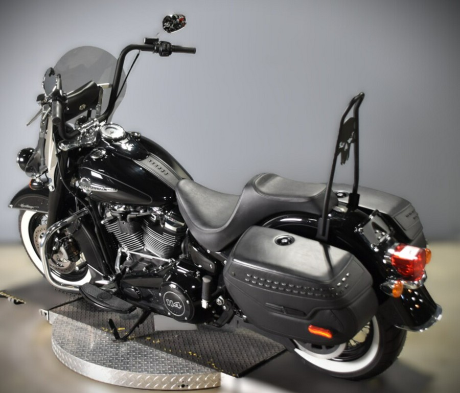 2018 Harley-Davidson Heritage Classic 114