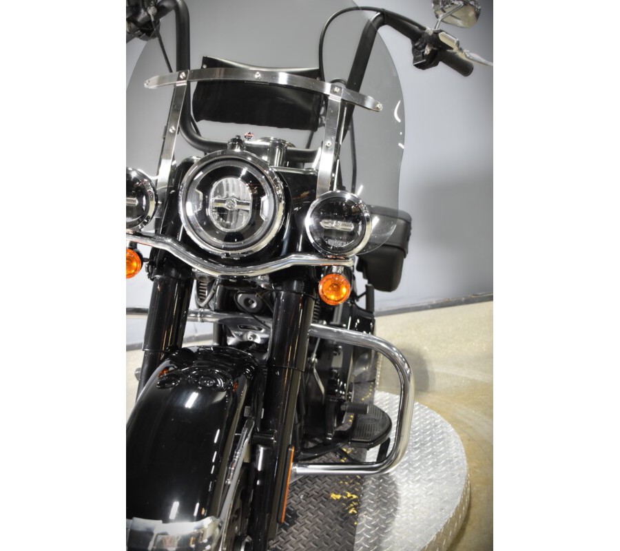 2018 Harley-Davidson Heritage Classic 114