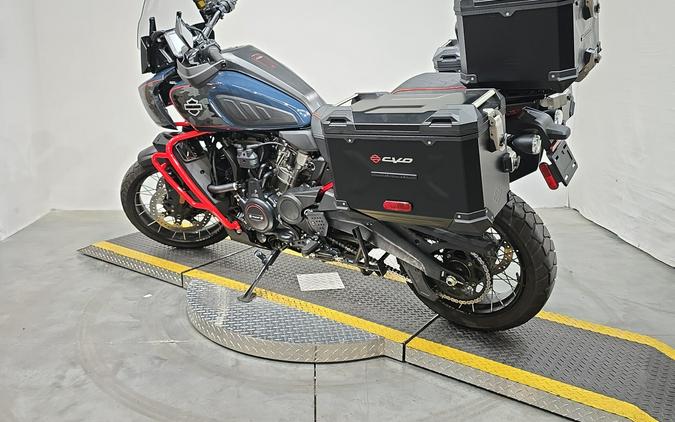 RA1250SE 2025 CVO™ Pan America®