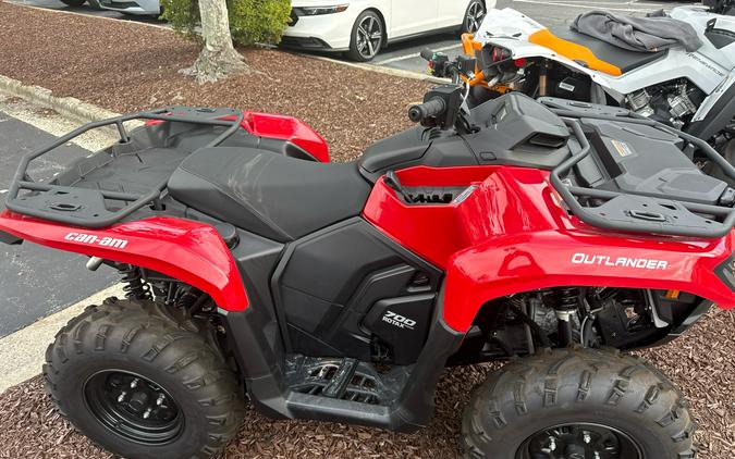 2026 Can-Am Outlander DPS 700
