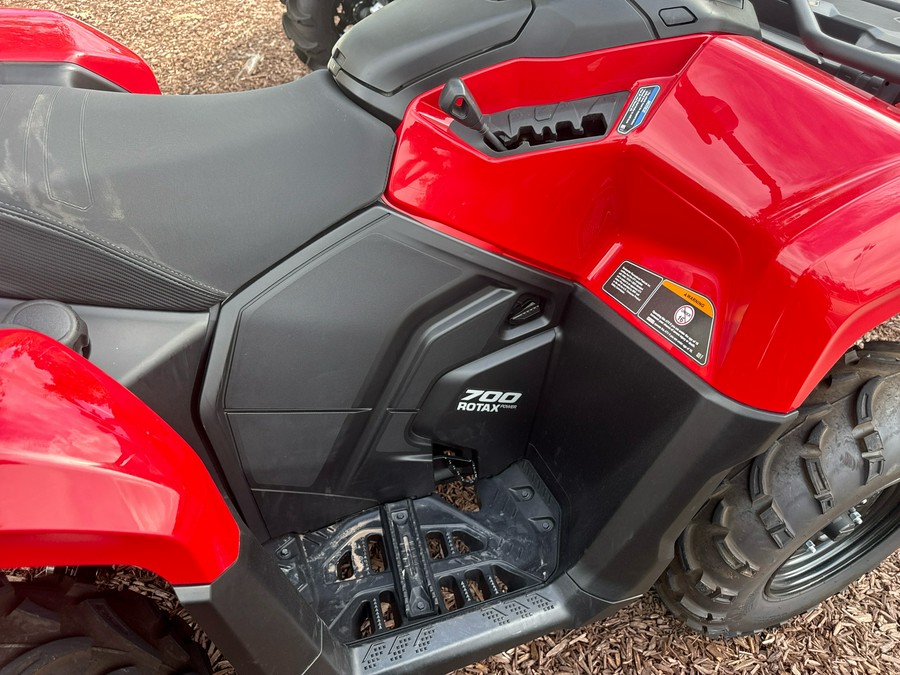 2026 Can-Am Outlander DPS 700