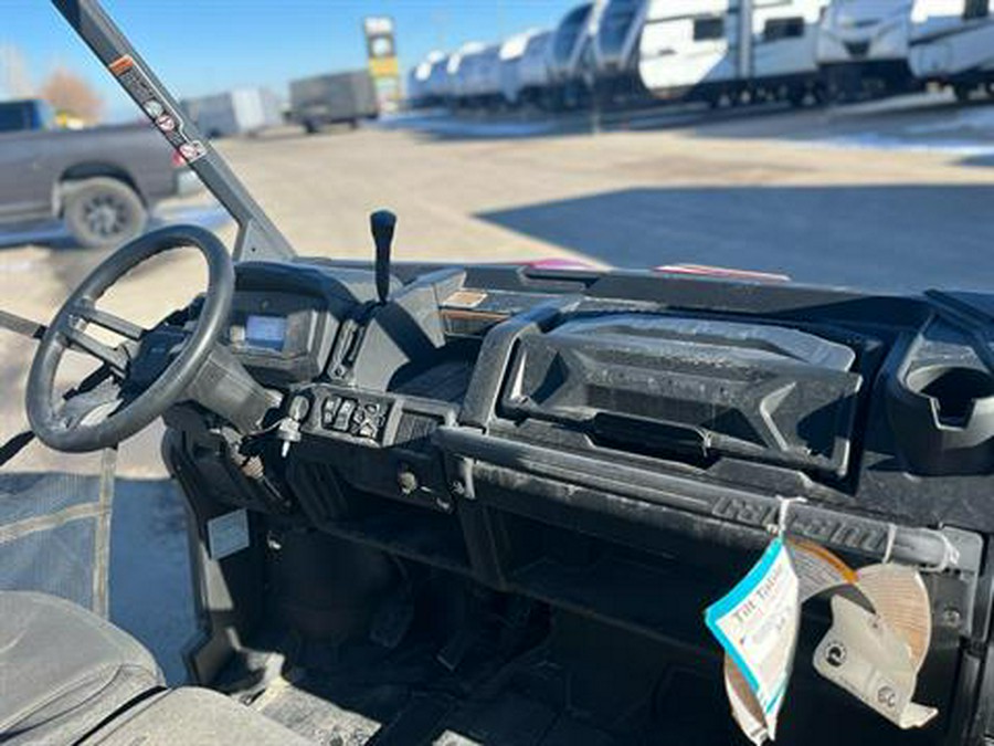 2024 Can-Am Defender MAX XT HD10