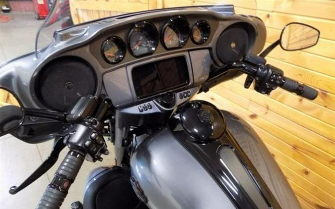 2019 Harley-Davidson® FLHTKSE - CVO™ Limited