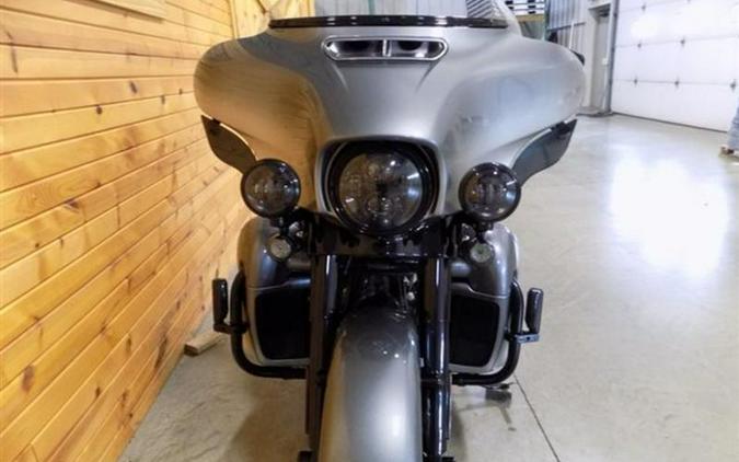 2019 Harley-Davidson® FLHTKSE - CVO™ Limited