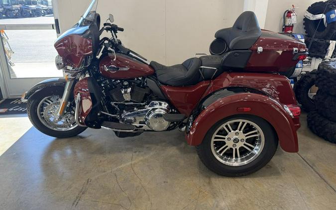 2024 Harley-Davidson® FLHTCUTG - Tri Glide® Ultra