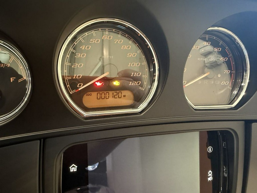 2024 Harley-Davidson® FLHTCUTG - Tri Glide® Ultra