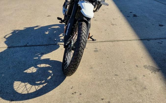 2026 Royal Enfield Himalayan 450 Kamet White (Tubeless)