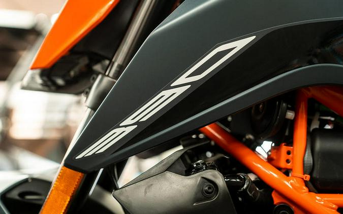 2023 KTM 390 Duke