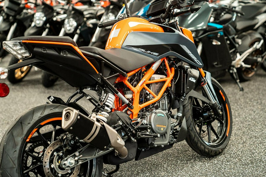 2023 KTM 390 Duke