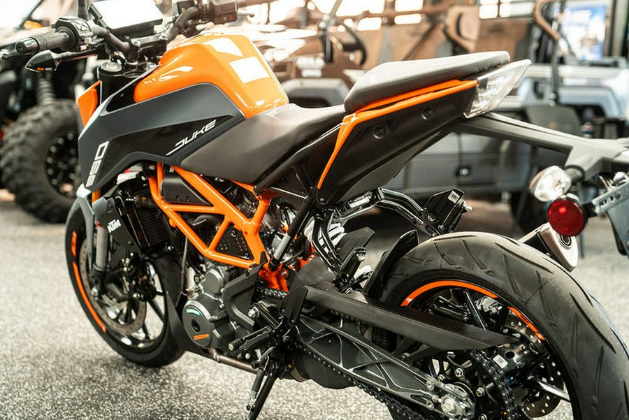 2023 KTM 390 Duke