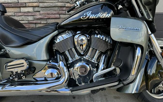 2021 Indian Roadmaster Alumina JadeThunder Black