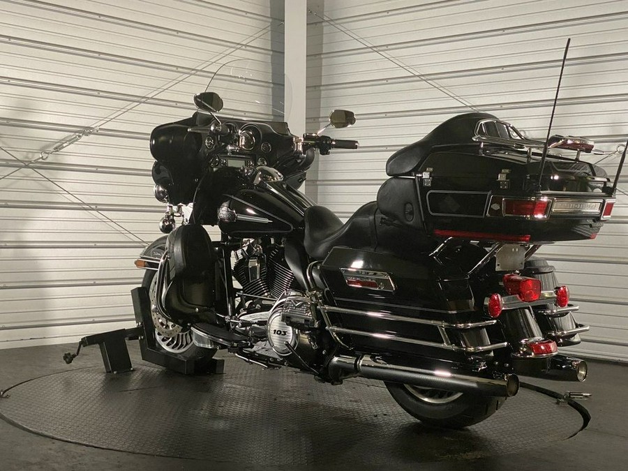 2012 Harley-Davidson® FLHTCU - Electra Glide® Ultra Classic