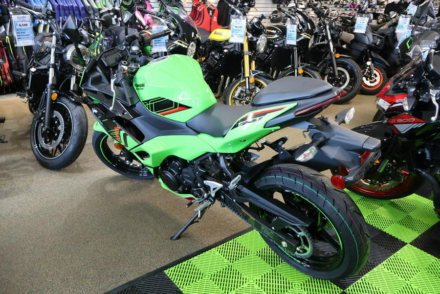 2024 Kawasaki Ninja® 500 KRT