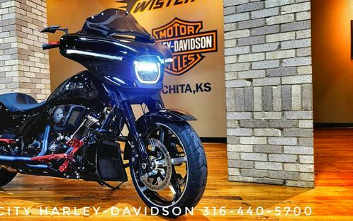 USED 2025 Harley-Davidson® Street Glide®, FLHX