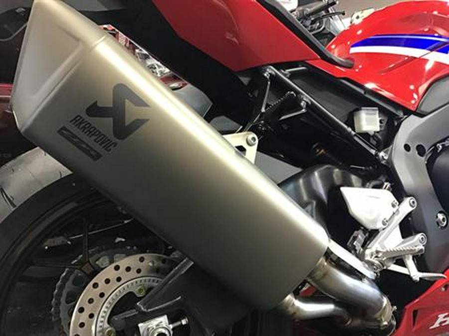 2025 Honda CBR1000RR-R Fireblade SP