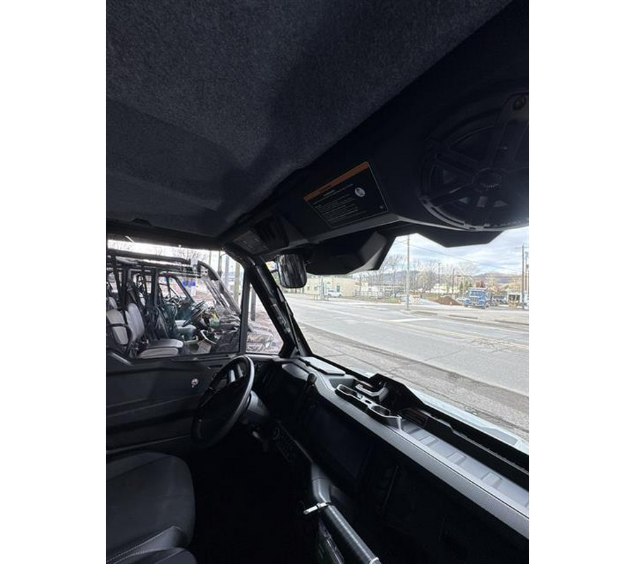 2026 Can-Am Defender MAX Limited HD11