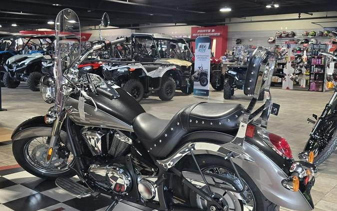 2026 Kawasaki Vulcan® 900 Classic LT