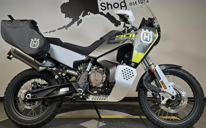 2027 HUSQVARNA NORDEN 901 EXPEDITION