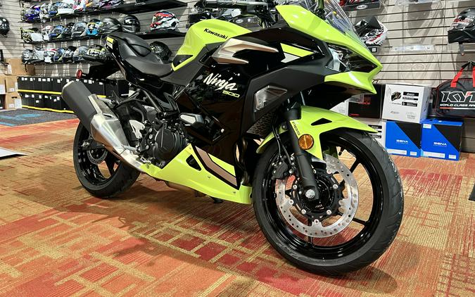 2026 Kawasaki Ninja® 500 SE ABS