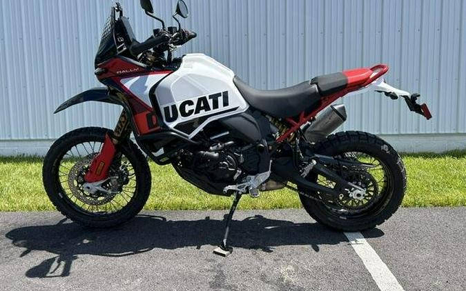 2025 Ducati Desert X Rally
