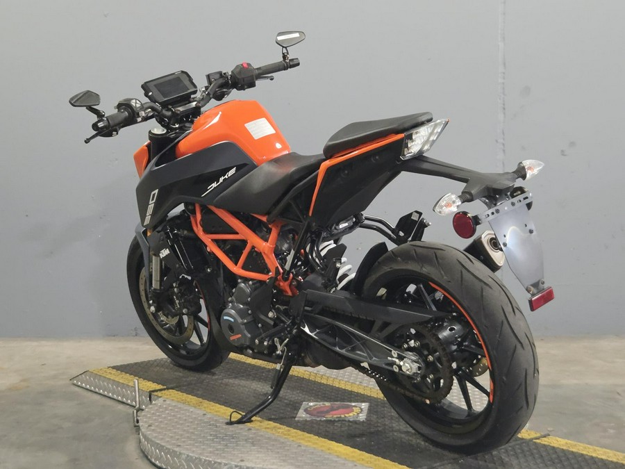 2023 KTM 390 Duke
