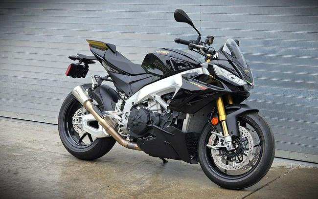 2022 Aprilia® Tuono V4 Factory 1100