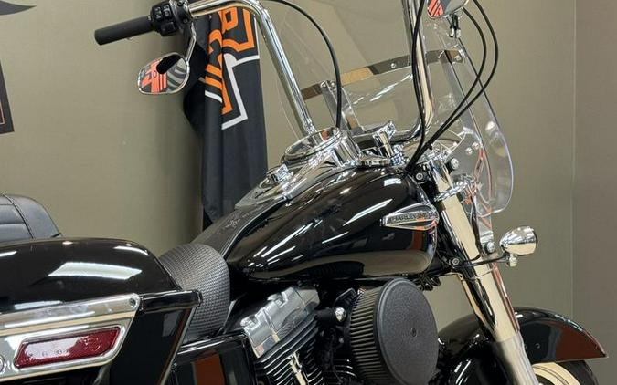 2015 Harley-Davidson® FLD - Dyna® Switchback™