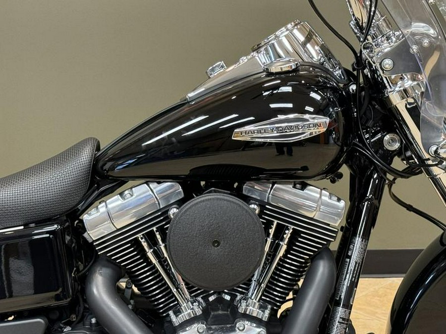 2015 Harley-Davidson® FLD - Dyna® Switchback™