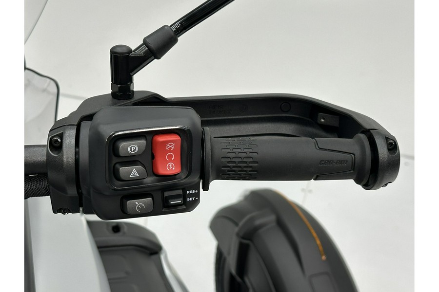 2025 Can-Am Canyon XT