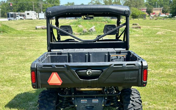 2022 Can-Am Defender XT HD10