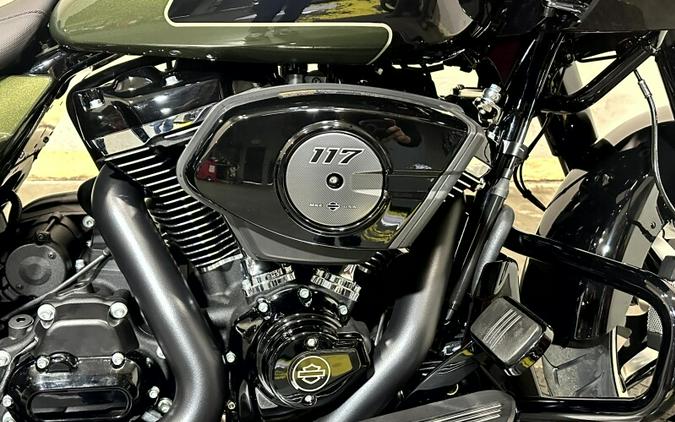 Harley-Davidson® Road Glide® 2026 FLTRX 84671936 OLIV STL MTL/BLK W/ PINSTRI