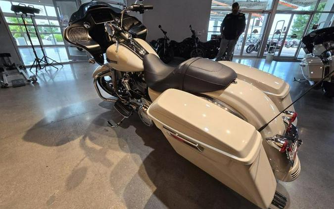 2022 Harley-Davidson® FLTRX - Road Glide®