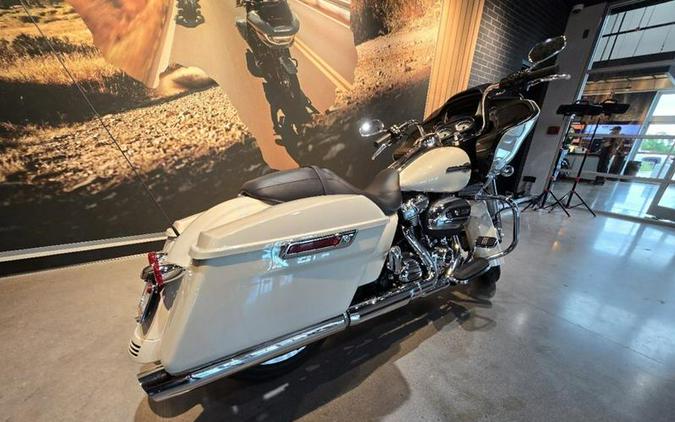 2022 Harley-Davidson® FLTRX - Road Glide®