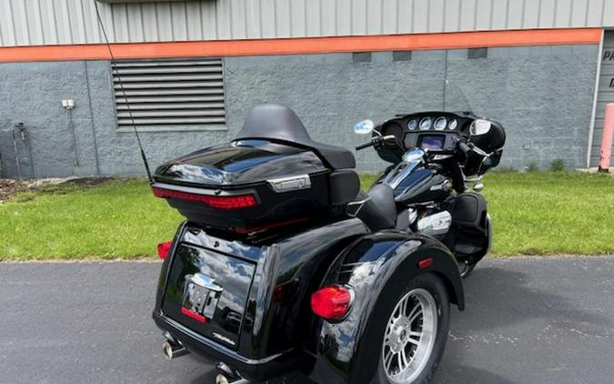 2024 Harley-Davidson® FLHTCUTG - Tri Glide® Ultra