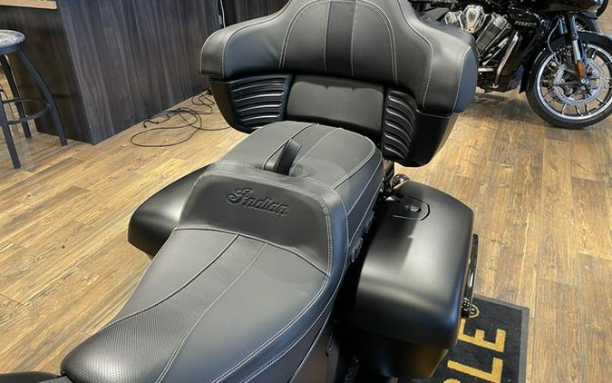 2026 Indian Roadmaster Dark Horse W/Powerband Audio Black Sm