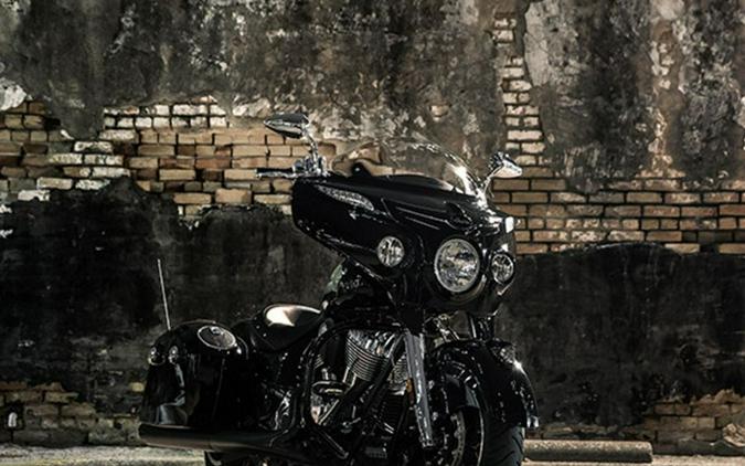 2016 Indian Motorcycle® Chieftain® Thunder Black