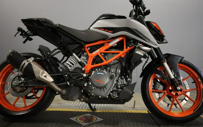 2022 KTM 390 DUKE