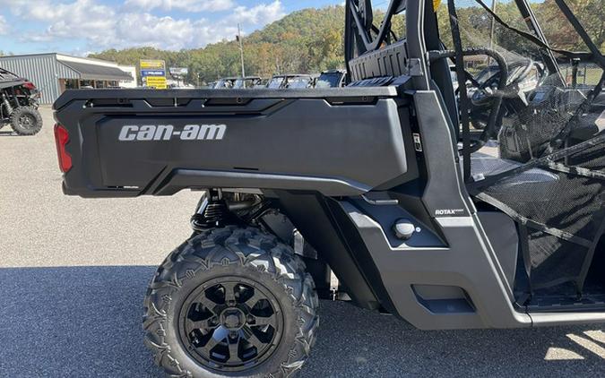 2026 Can-Am Defender DPS HD9 Compass Green