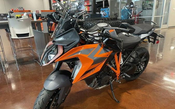 2024 KTM 1290 Super Duke GT