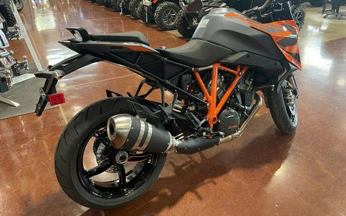 2024 KTM 1290 Super Duke GT