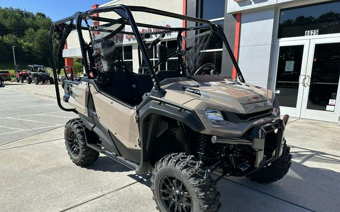 2023 Honda Pioneer 1000-5 Deluxe