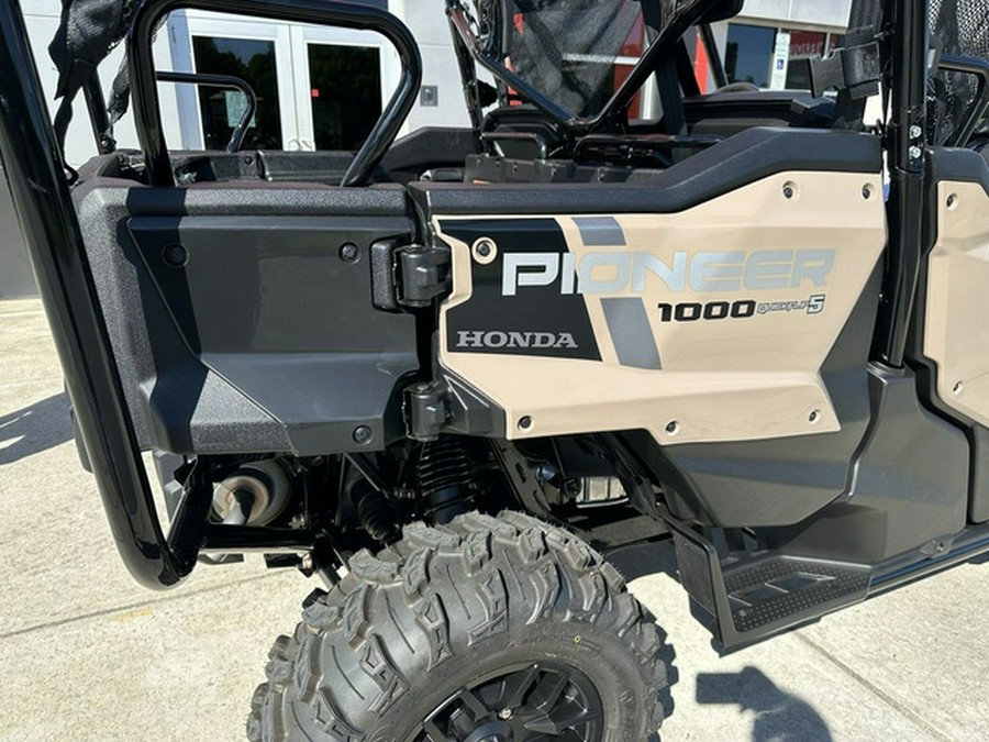 2023 Honda Pioneer 1000-5 Deluxe