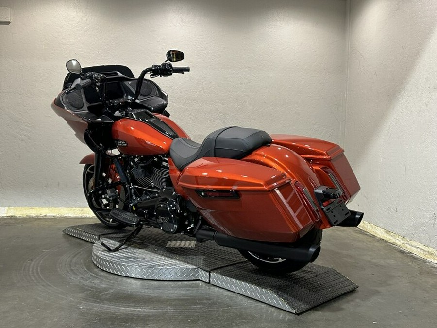 Harley-Davidson Road Glide™ 2024 FLTRX 84479240 WHISKEY FIRE