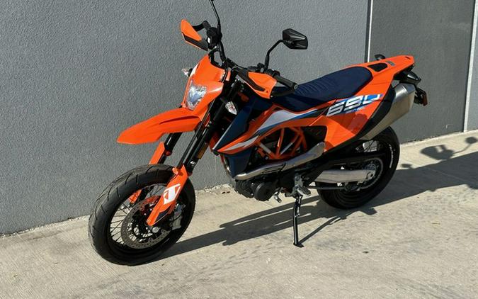 2024 KTM 690 SMC R